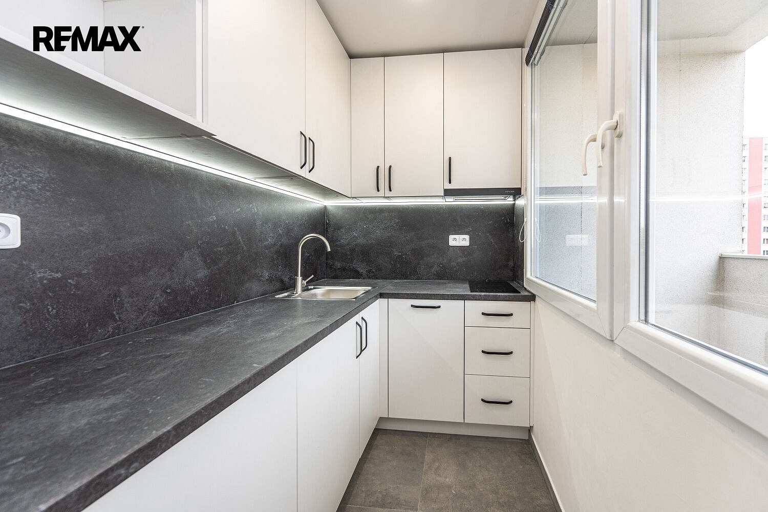 1+kk, Na růžovém poli, Kladno - Kročehlavy, 27 m² - 2