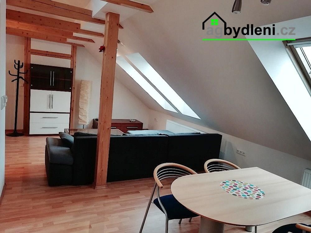 Pronájem byt 2+kk - Prostřední, Plzeň, 65 m²