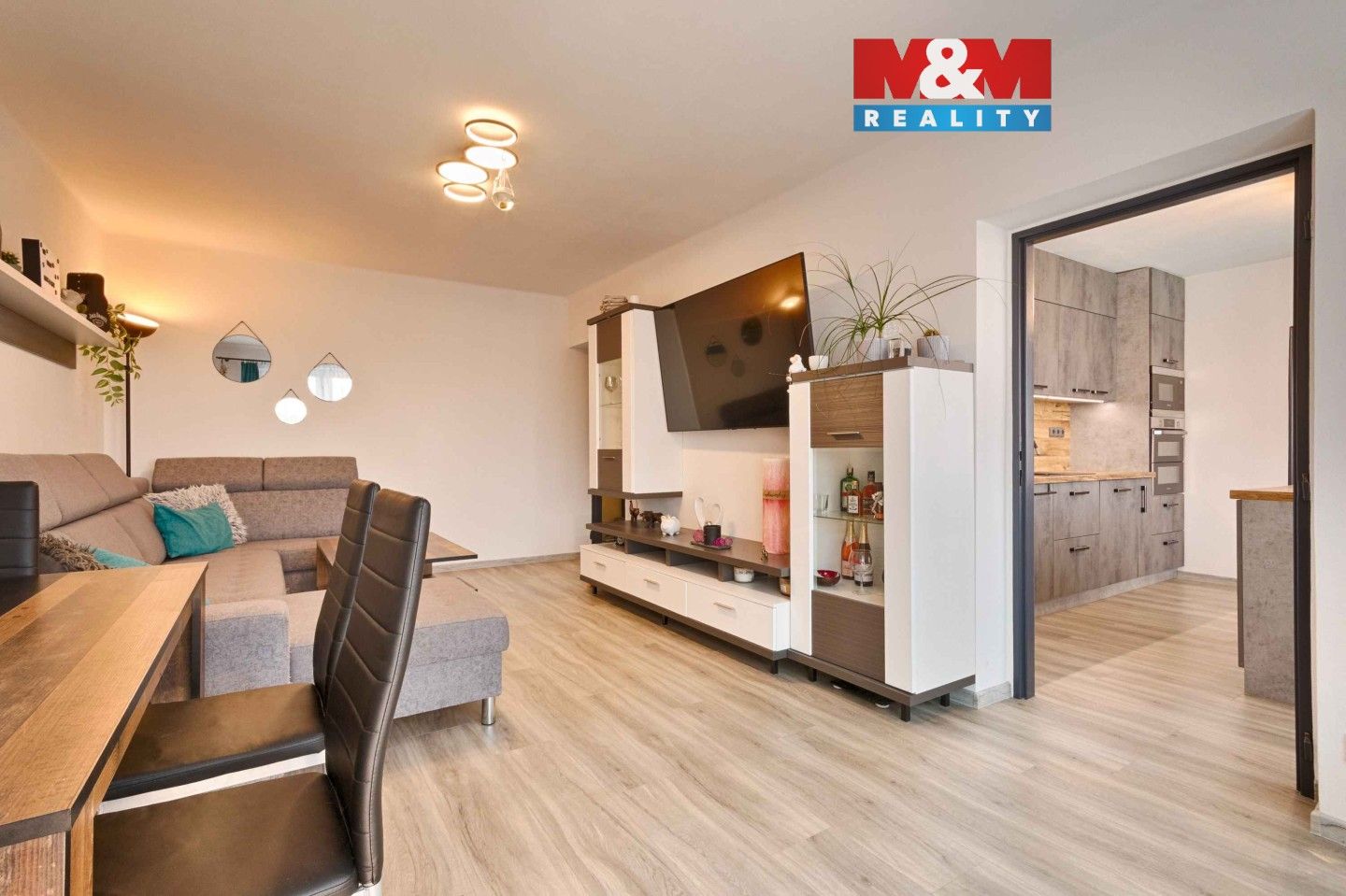 3+1, Ferd. Pakosty, Pacov, 73 m² - 1