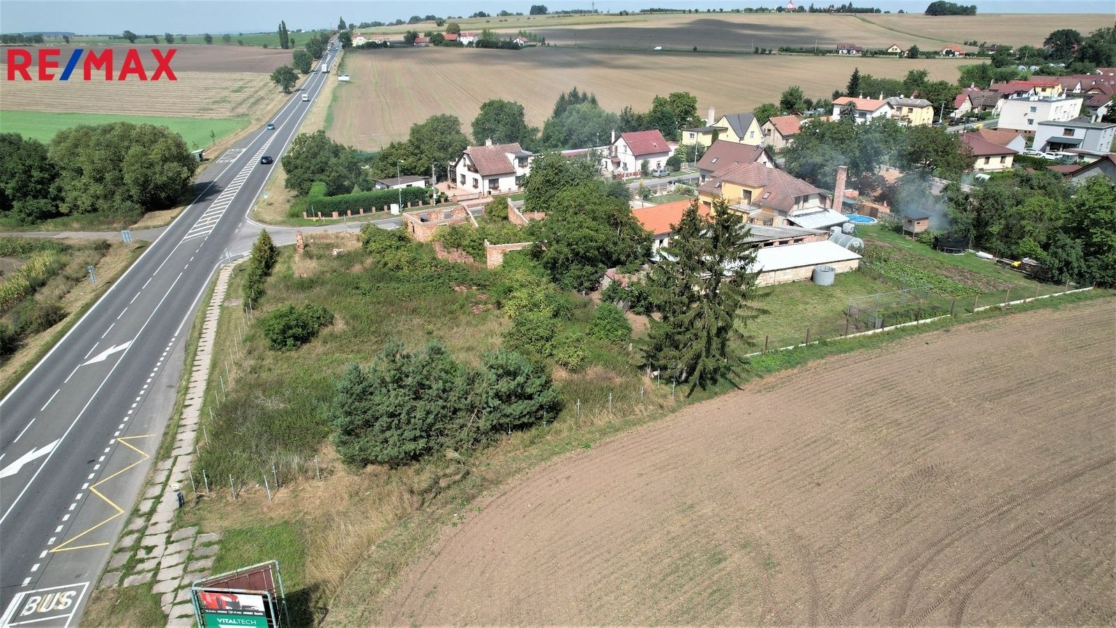 Prodej komerční pozemek - Rozběřice, Všestary, 1 m²