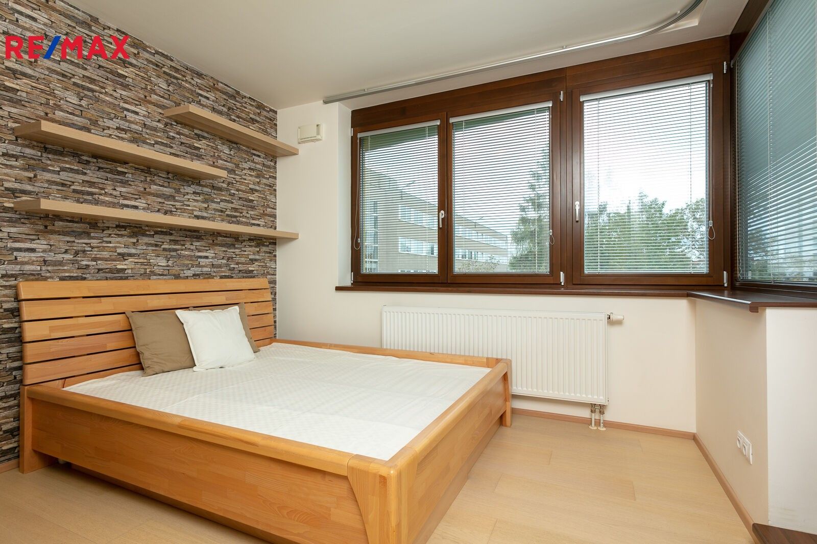 Pronájem byt 3+kk - Devonská, Praha, 64 m²