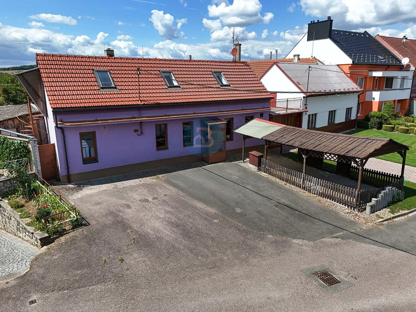 Rodinné domy, Vlčnov, okres Uherské Hradiště, 132 m² - 1