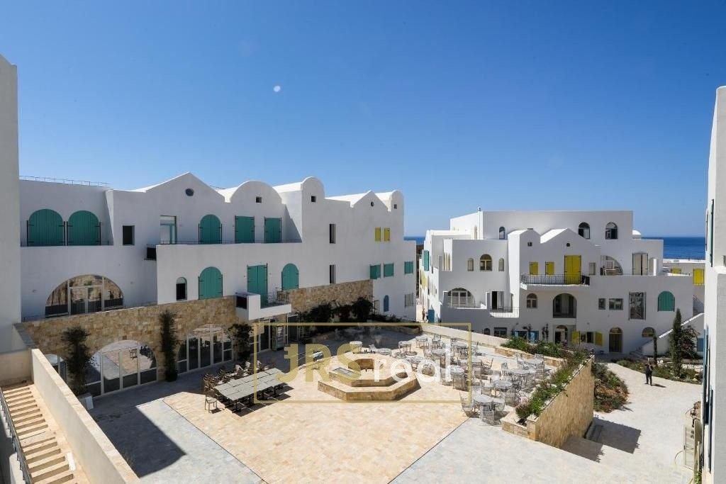 Byty, 987 66, Zahraničí