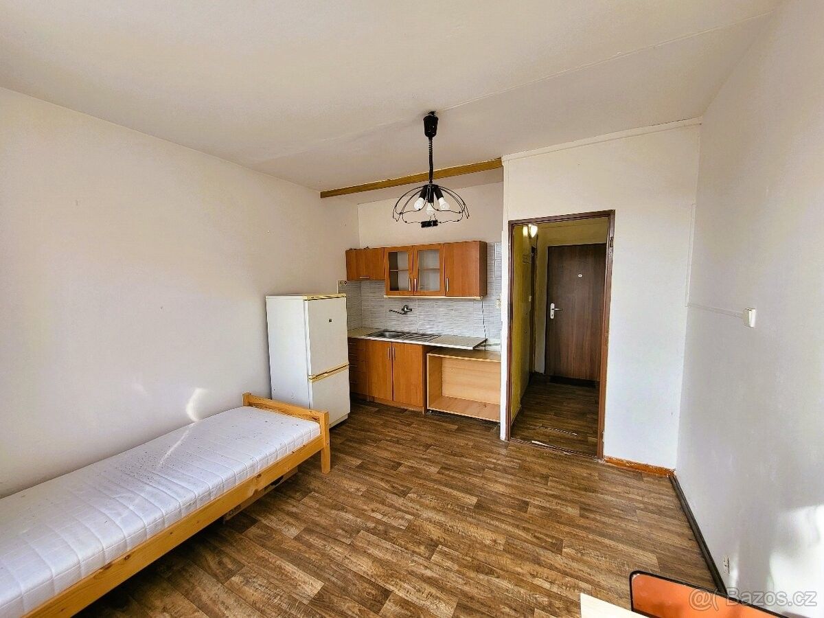 Pronájem byt - Postoloprty, 439 42