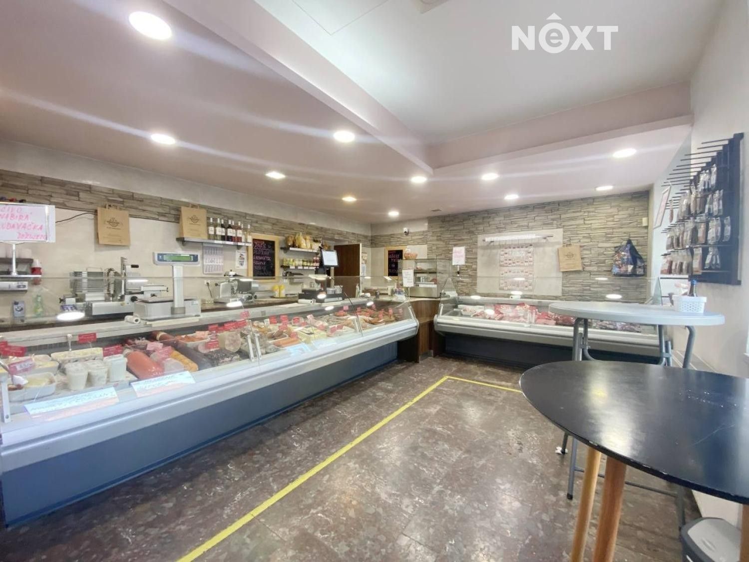 Pronájem obchodní prostory - Přátelství 309, Praha, 165 m²