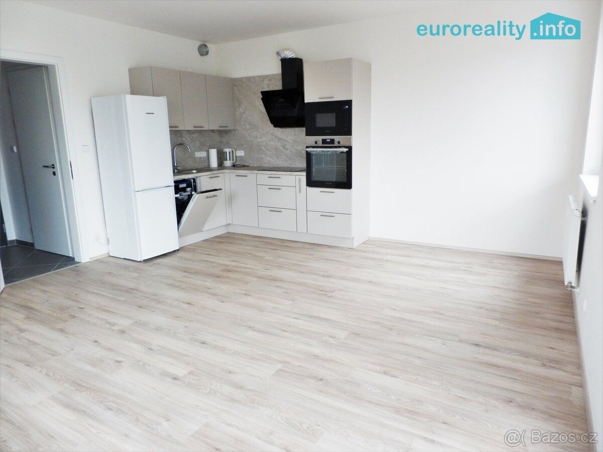 Pronájem byt - Praha, 190 00