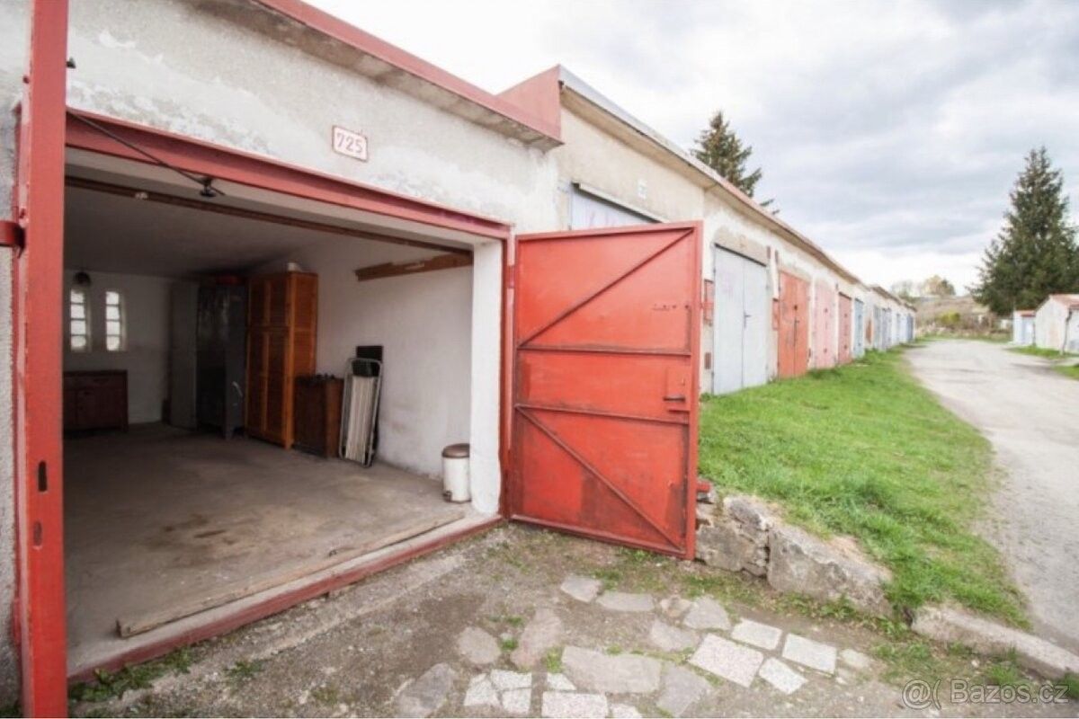 Pronájem garáž - Jihlava, 586 01, 20 m²