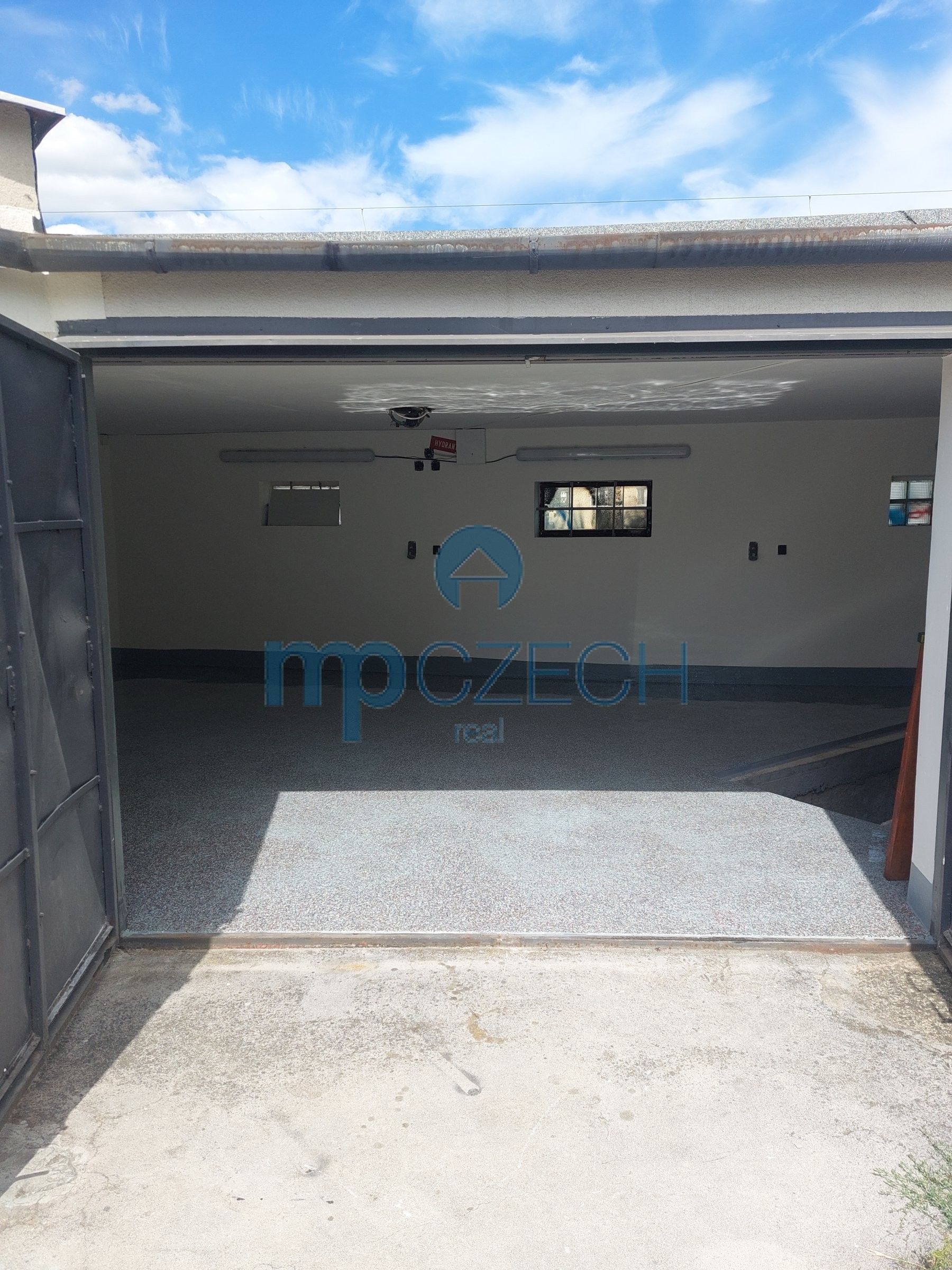 Prodej garáž - Švehlova, Šlapanice, 34 m²