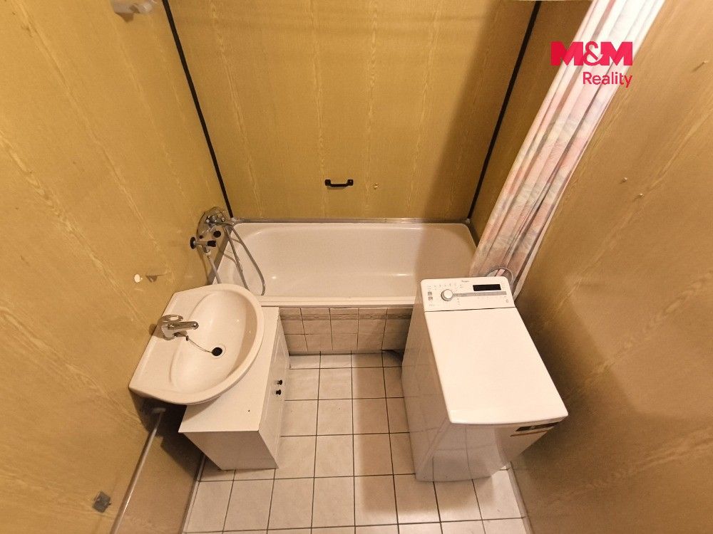Prodej byt 3+1 - Komenského, České Velenice, 73 m² - 5