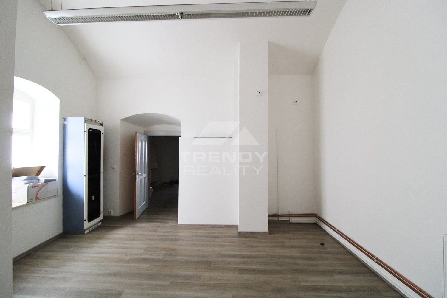 Pronájem obchodní prostory - Plzeň - Vnitřní Město, okres Plzeň-město, Plzeňský kraj, 121 m² - 5