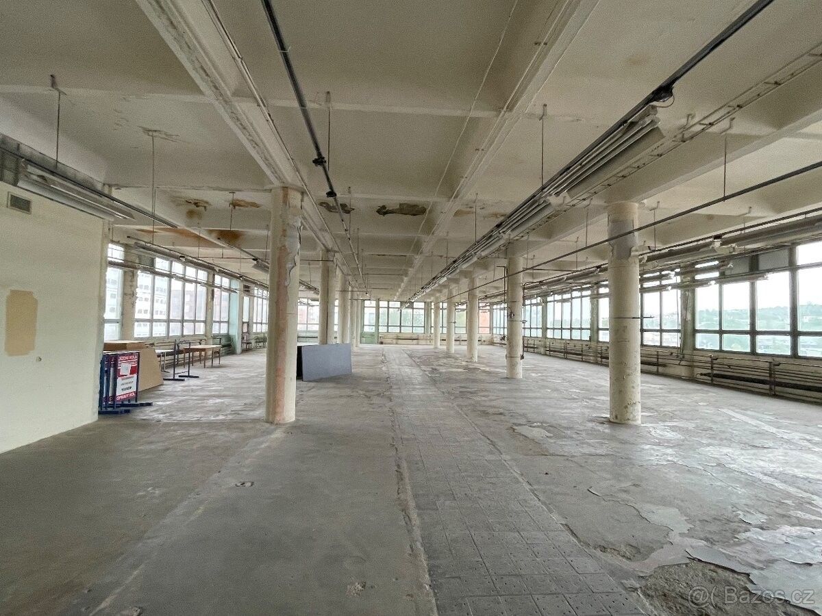 Pronájem obchodní prostory - Zlín, 760 01