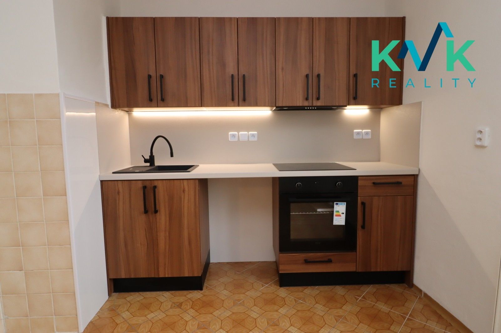 1+1, Nádražní 112, Sokolov, 45 m²