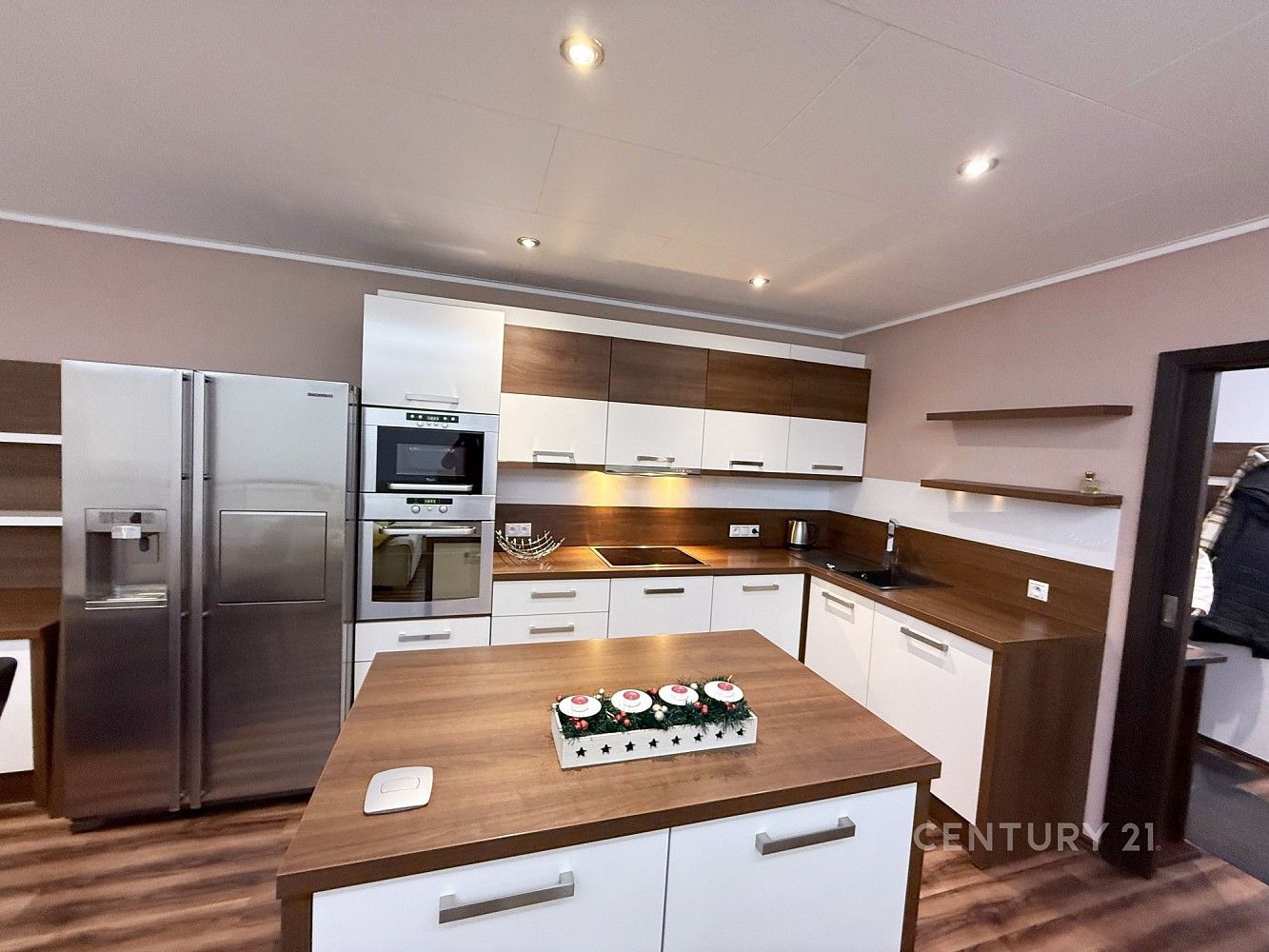 Pronájem byt 3+kk - Nevanova, Praha 6 - Řepy, 71 m² - 5
