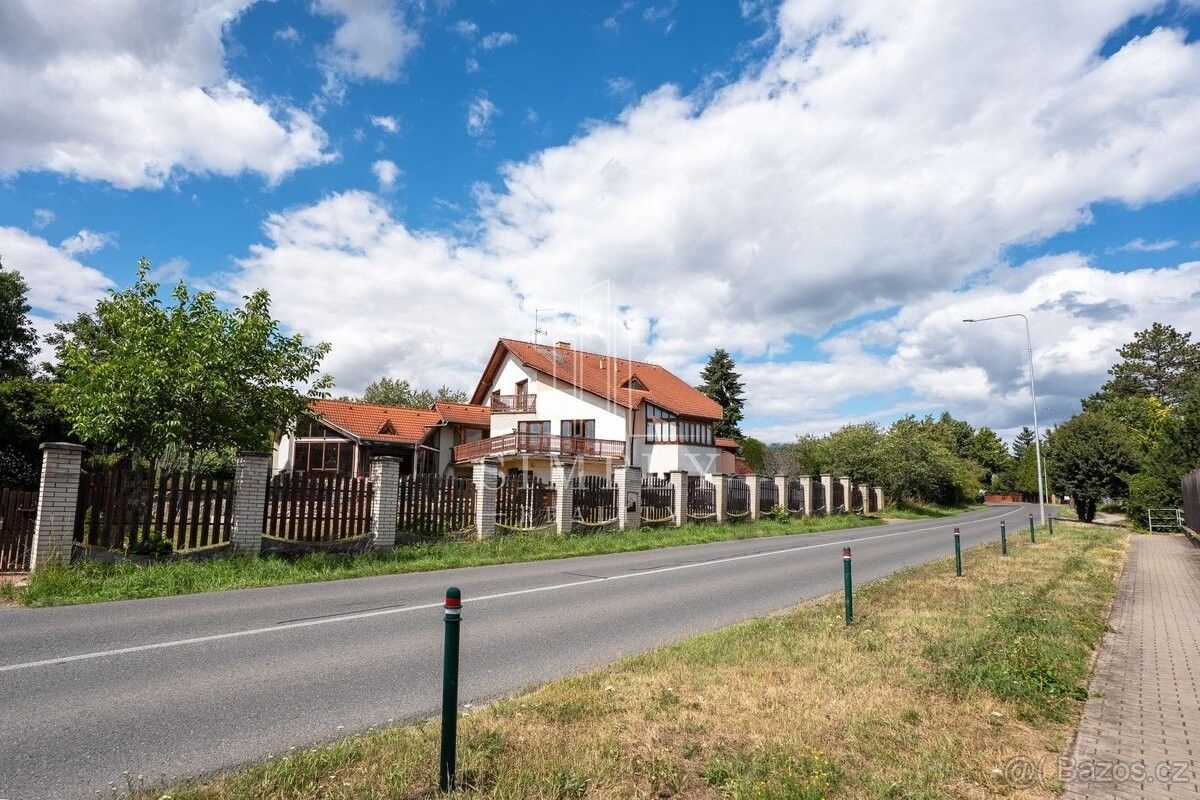 Rodinné domy, Černošice, 252 28 - 2
