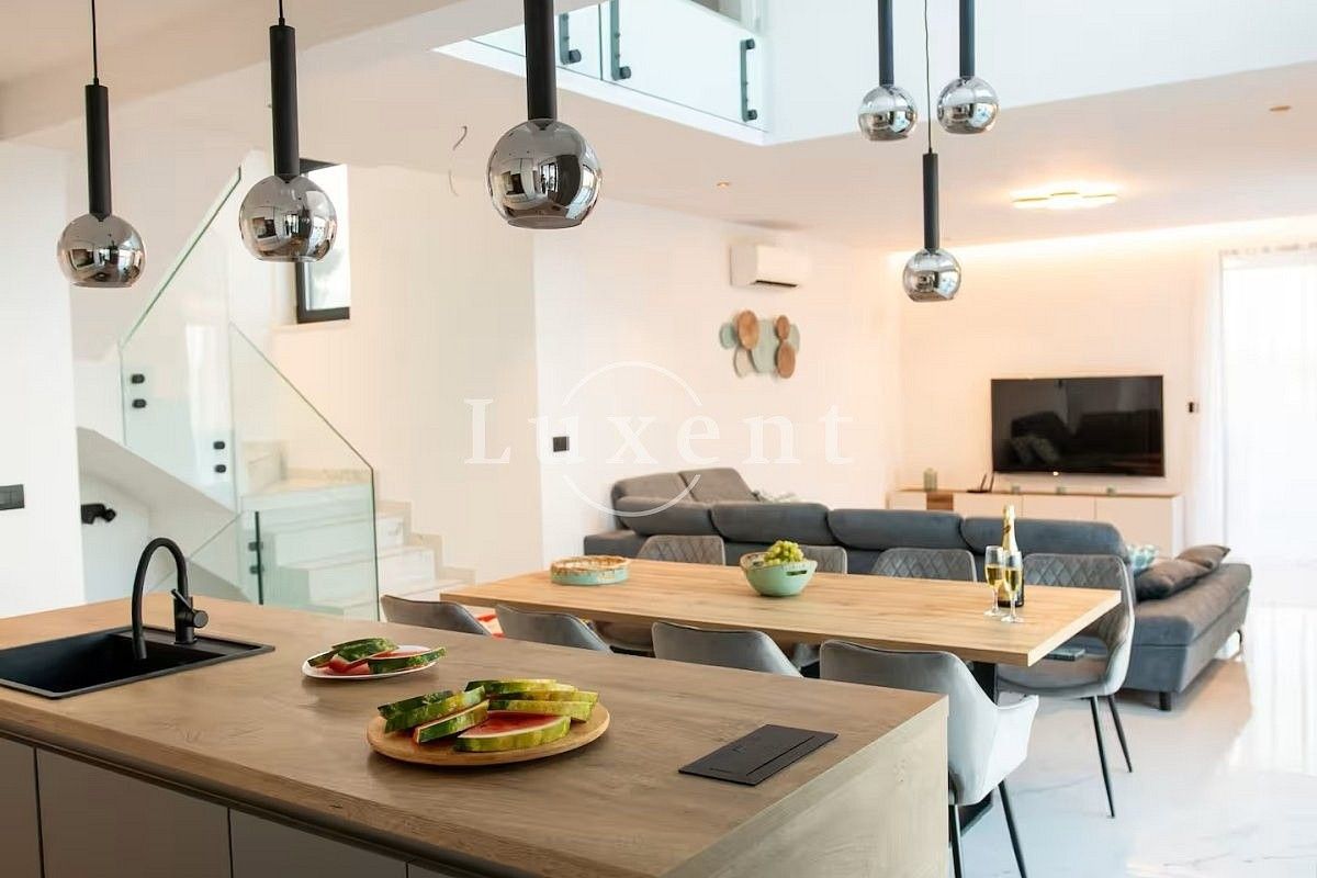 Rodinný dům · 320 m² · Trogir, Chorvatsko - 3