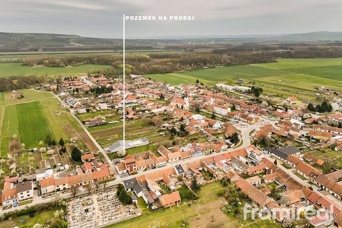 Stavební pozemek, Žabčice – pohled 3