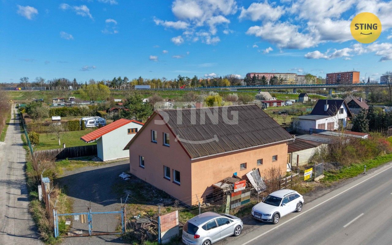 Výrobní prostory, 1 306 m²