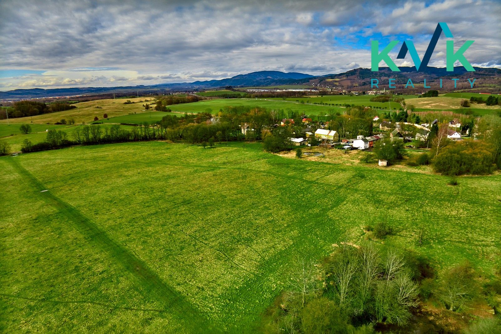 Pozemky pro bydlení, Ostrov, 954 m²