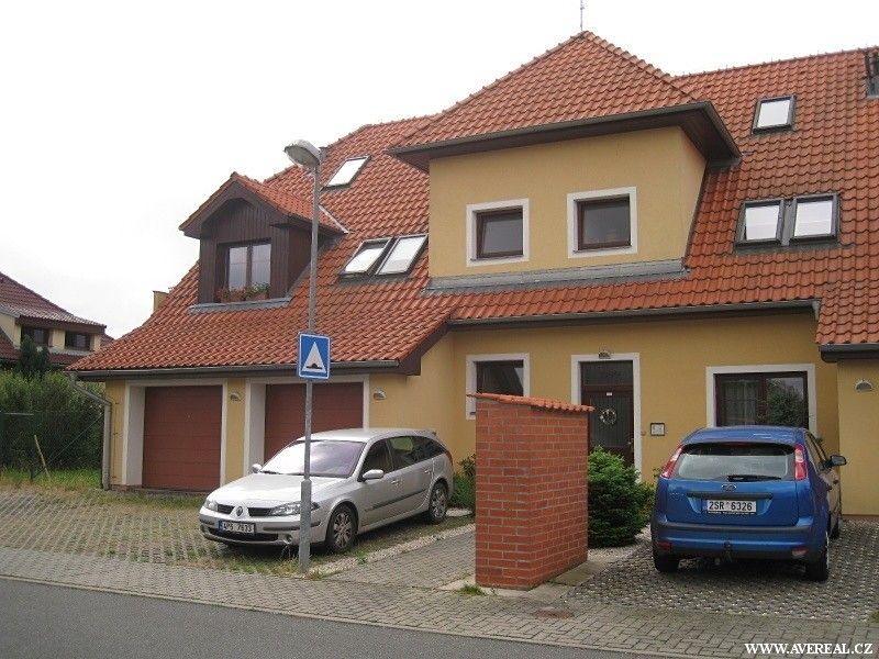 Byty, Jesenice u Prahy, 252 42