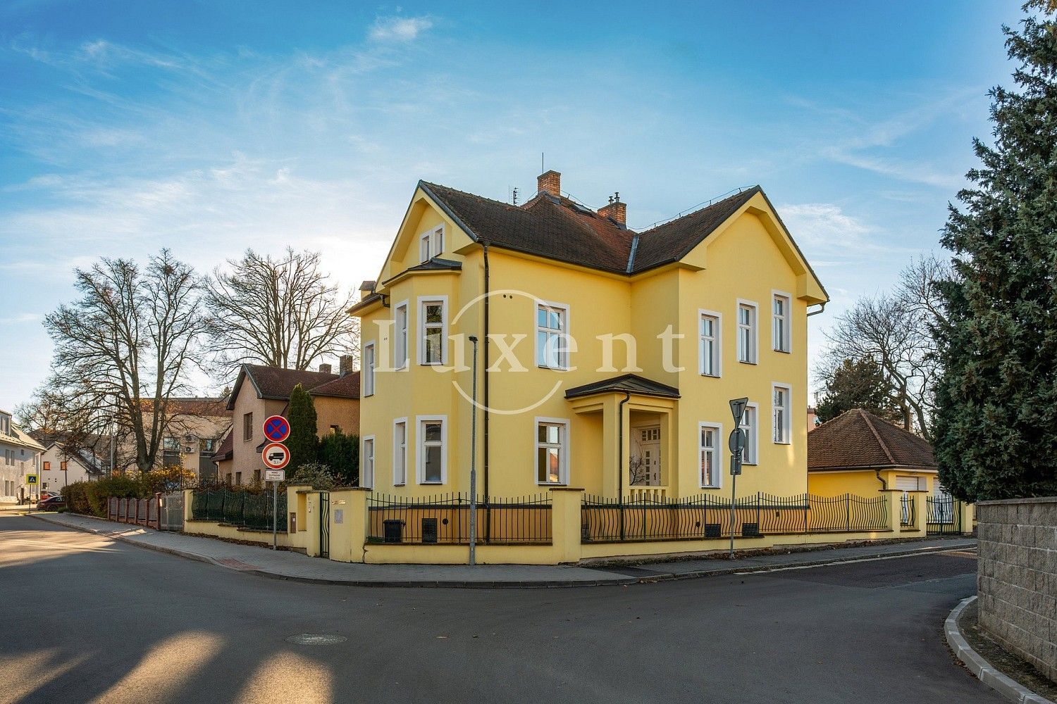 Kancelář, 361 m²
