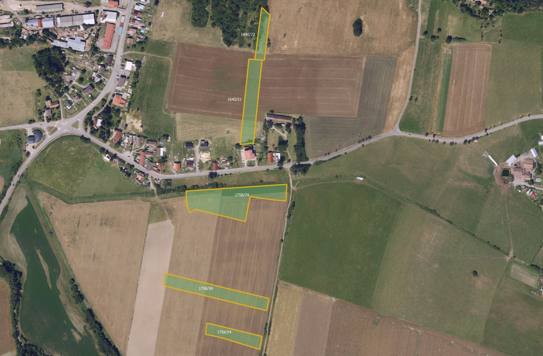 Zemědělské pozemky, Tisovec - 1