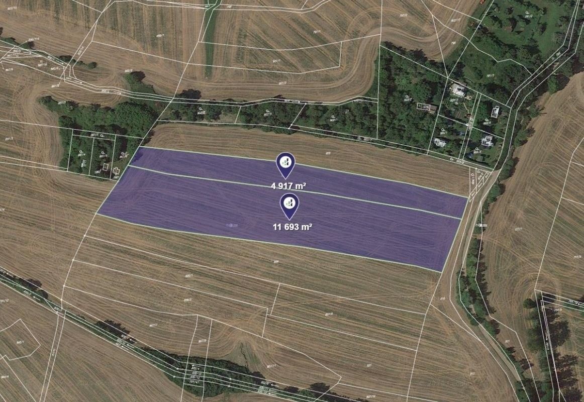 Zemědělský pozemek, 8 305 m²
