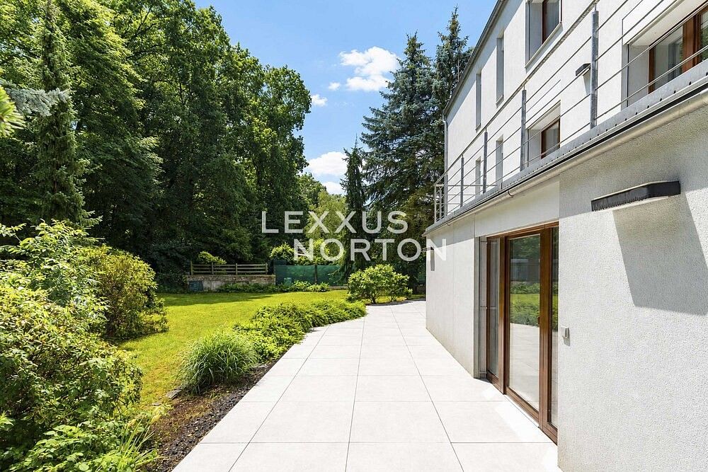 Rodinný dům · 354 m² · Praha - Kunratice, okres Praha 4, Hlavní město Praha - 4