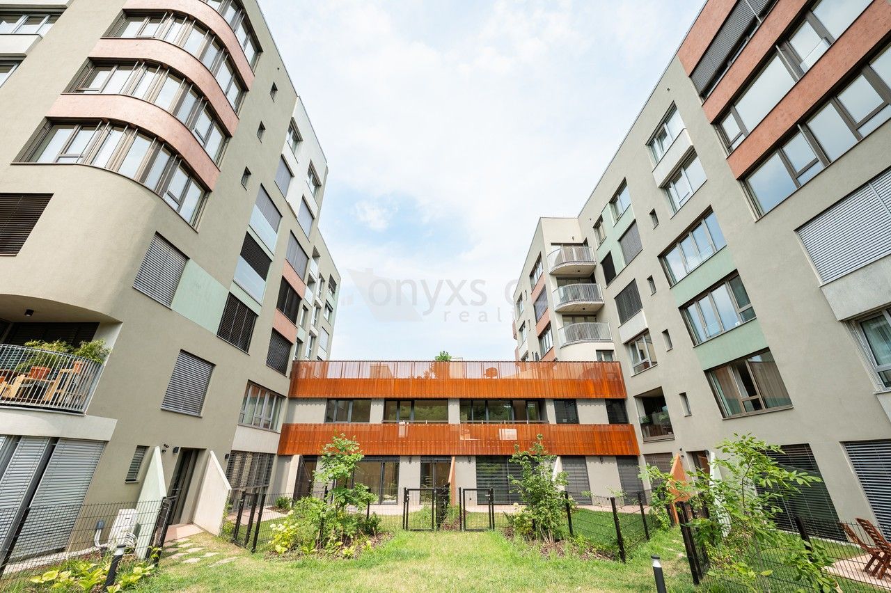 2+kk, U Komína,Radlice,Praha 5, 46 m² - 1