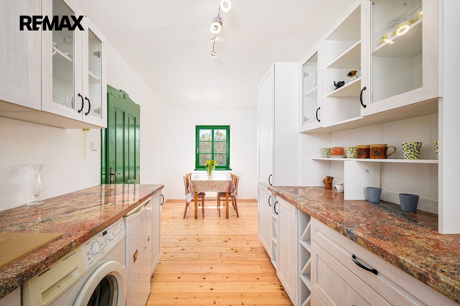 Rodinné domy, Vacov - Žár, okres Prachatice, Jihočeský kraj, 98 m² - 1