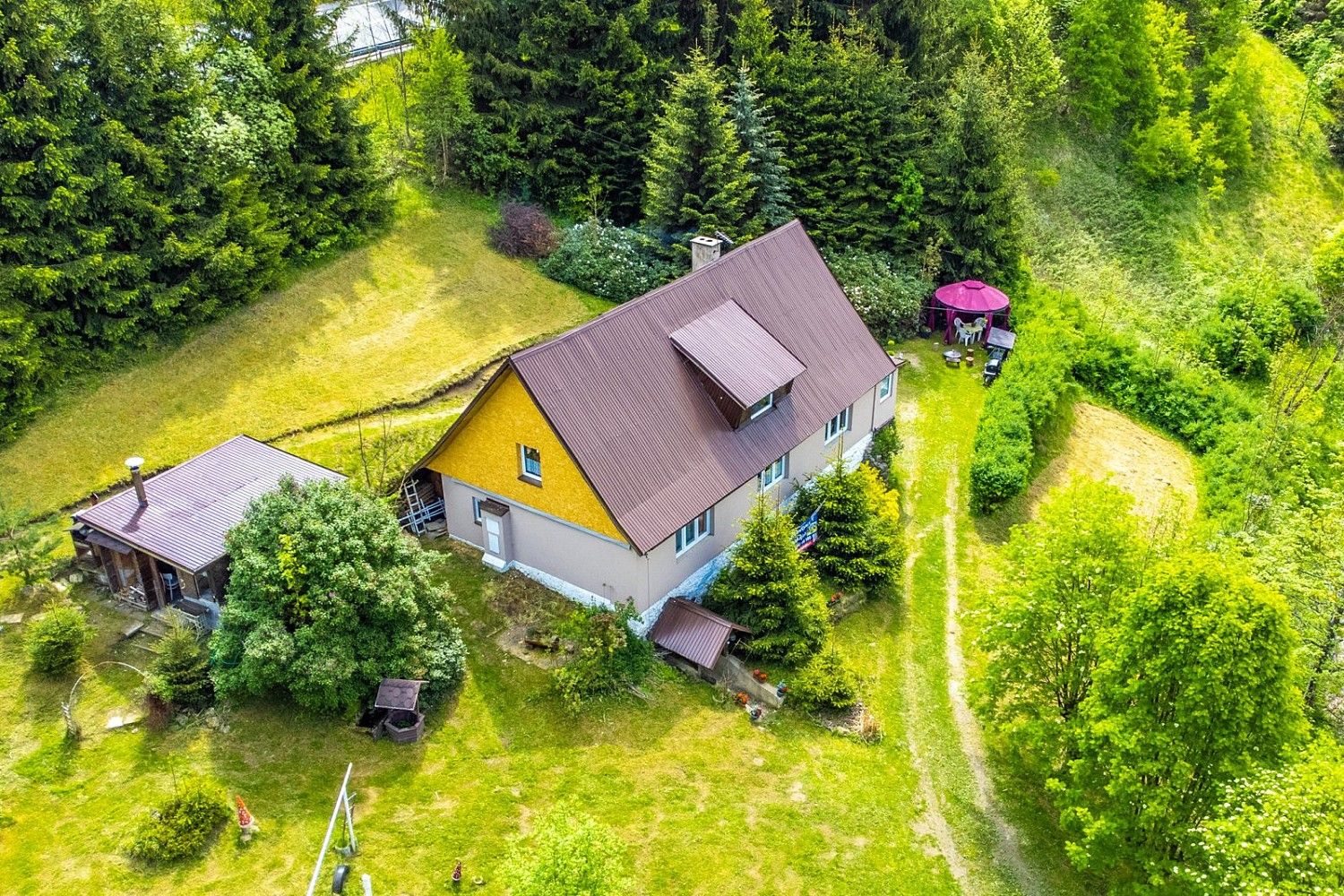Prodej chalupa - Desná - Desná III, okres Jablonec nad Nisou, Liberecký kraj, 380 m² - 1