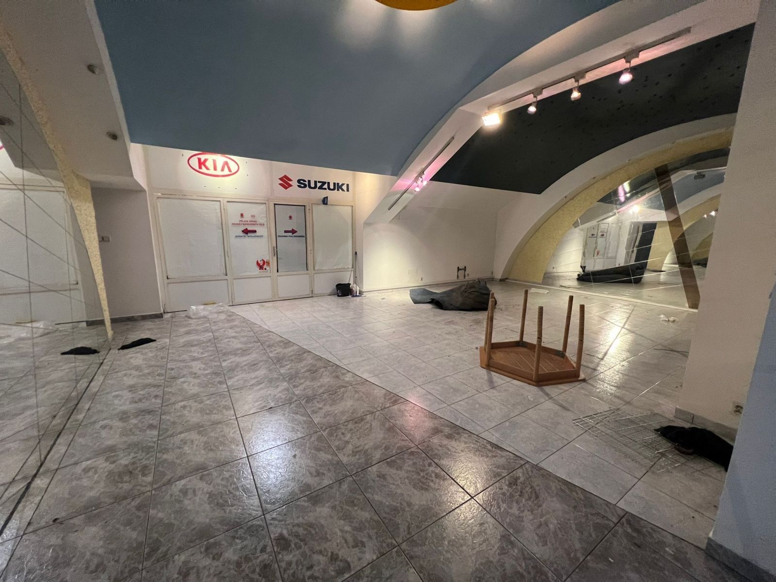 Pronájem komerční - Praha 6, Praha, 700 m² - 5