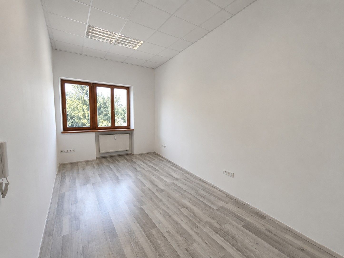 Obchodní prostory, Hlavní třída 12, Šumperk, 19 m² - 1