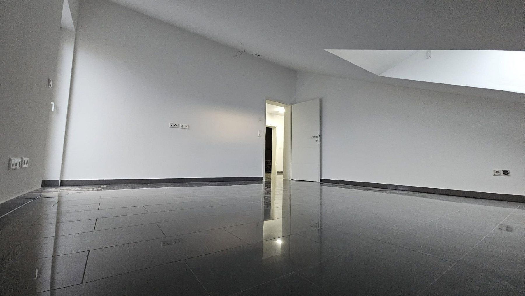 3+1, , Hessen, 80 m² - 1