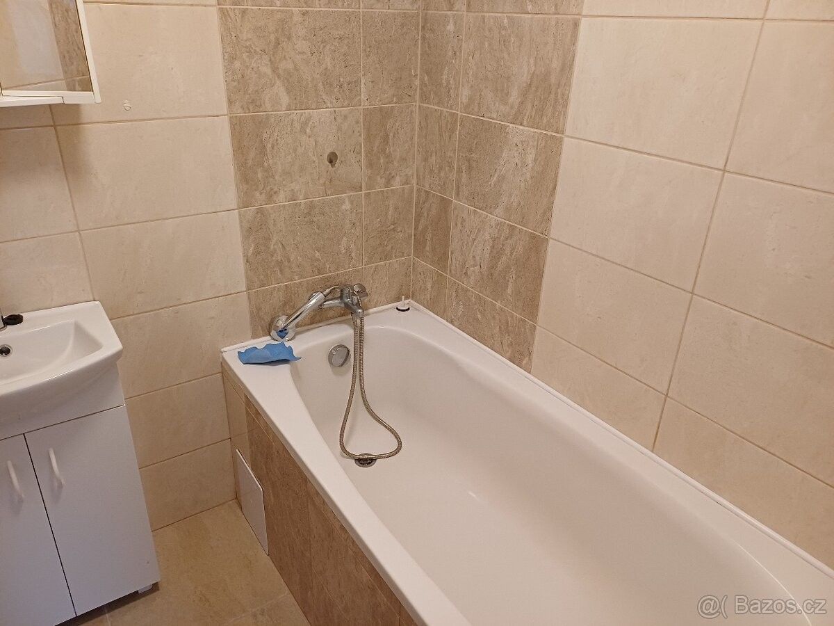 Pronájem byt - Kraslice, 358 01