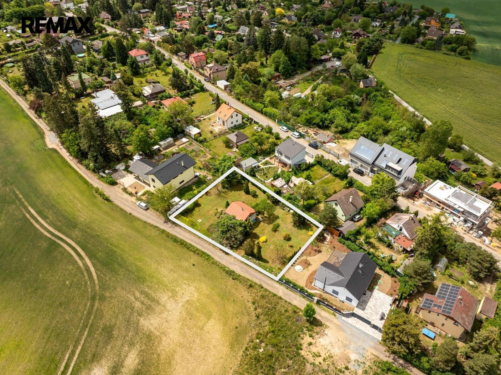 Prodej pozemek pro bydlení - Praha, 1 245 m² - 5
