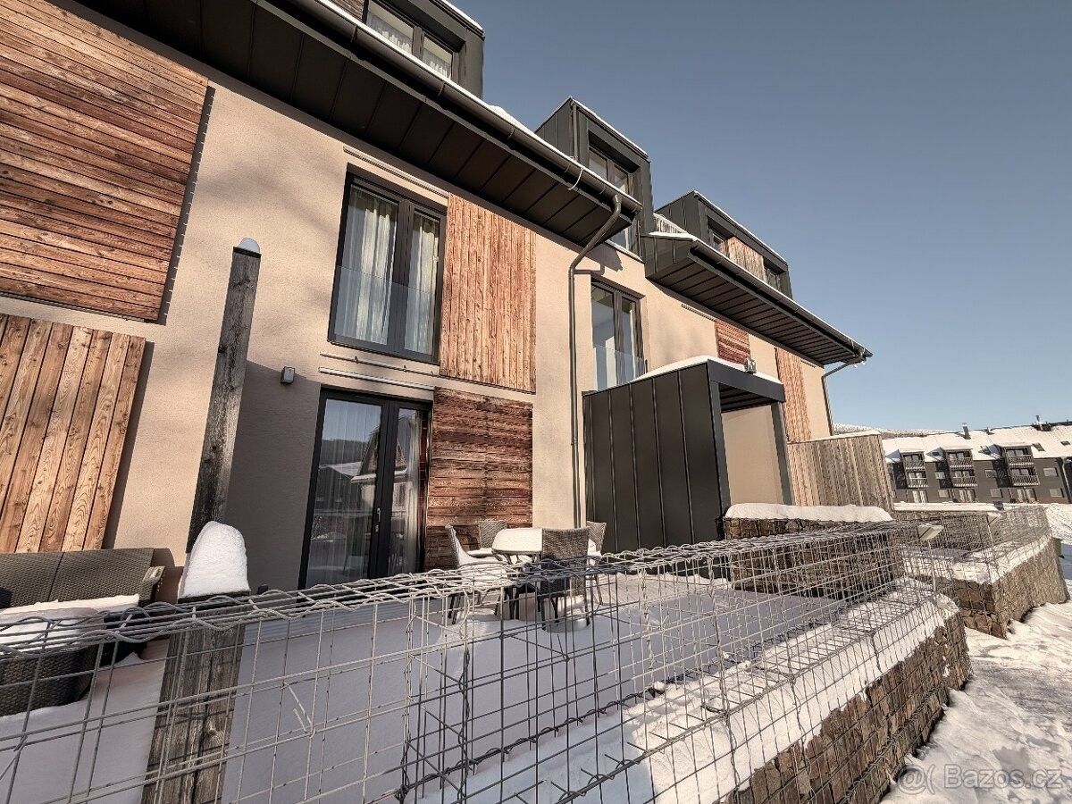 Chaty, Králíky, 561 69