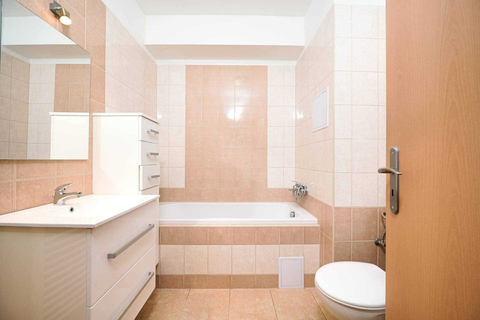 Pronájem byt 2+kk - Hradec Králové, 42 m² - 5