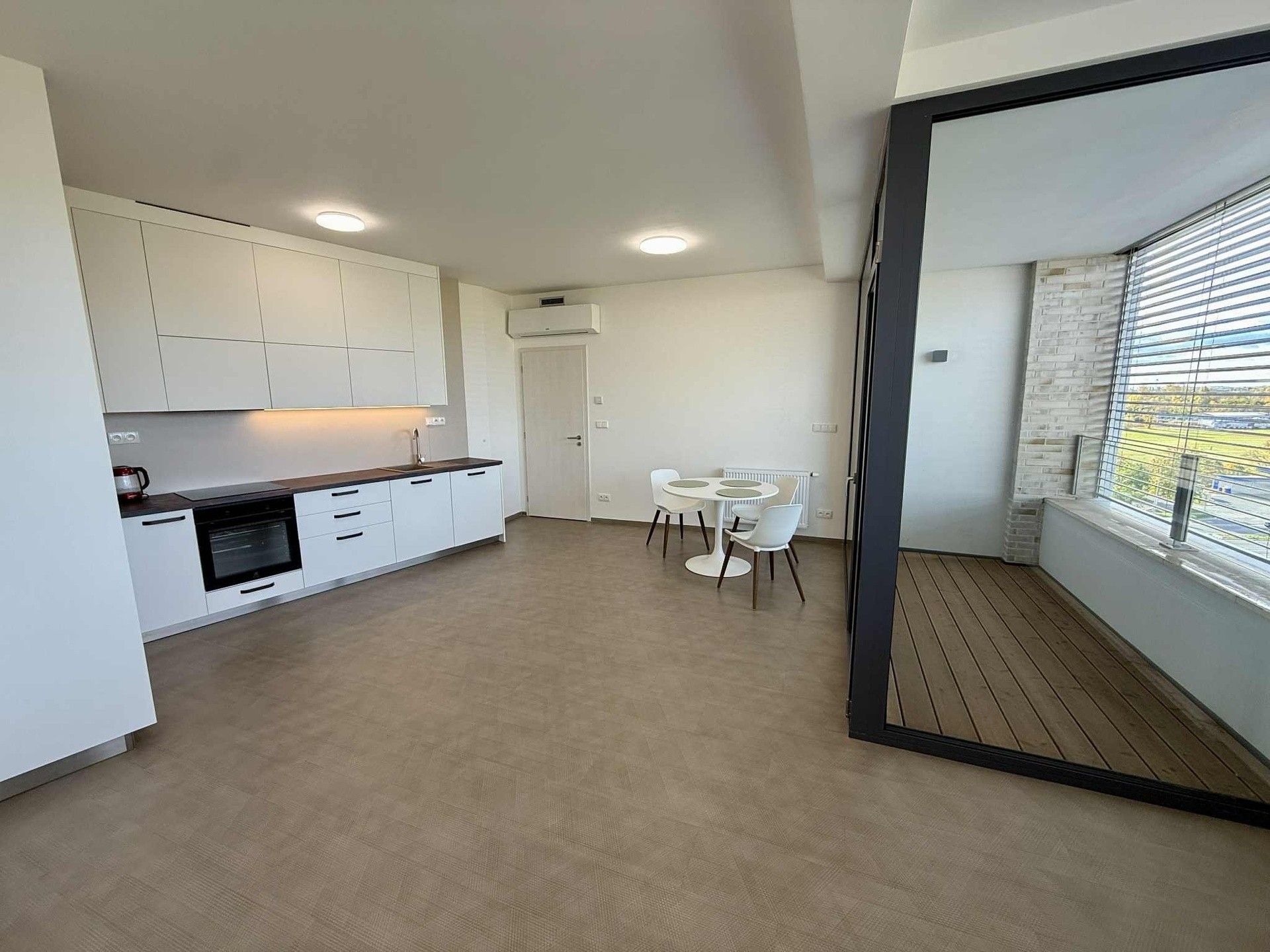 Pronájem byt 3+kk - Opuštěná, Brno, 95 m²