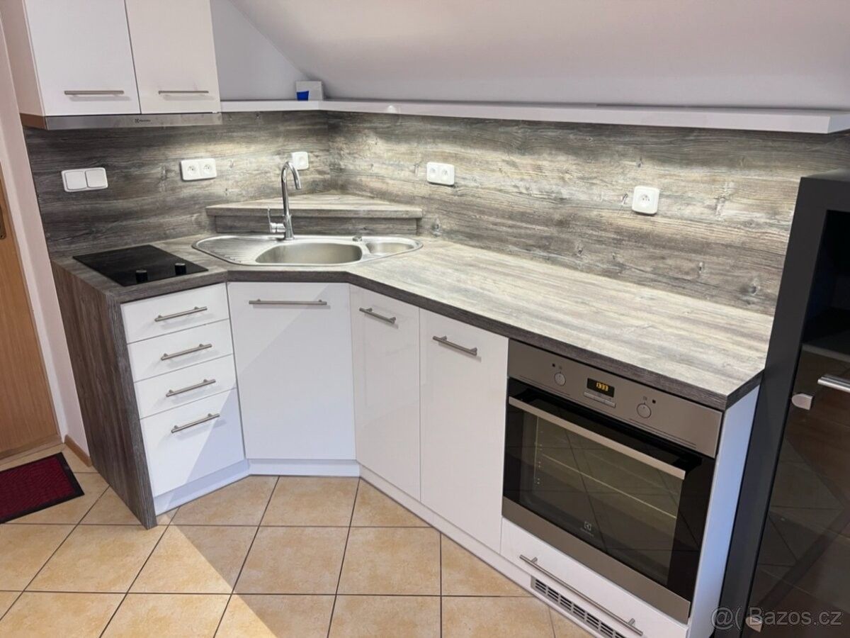 Pronájem byt - Rožnov pod Radhoštěm, 756 61, 37 m²