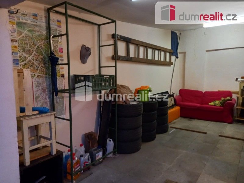 Pronájem garáž - Boženy Němcové, Frýdek-Místek, 22 m²