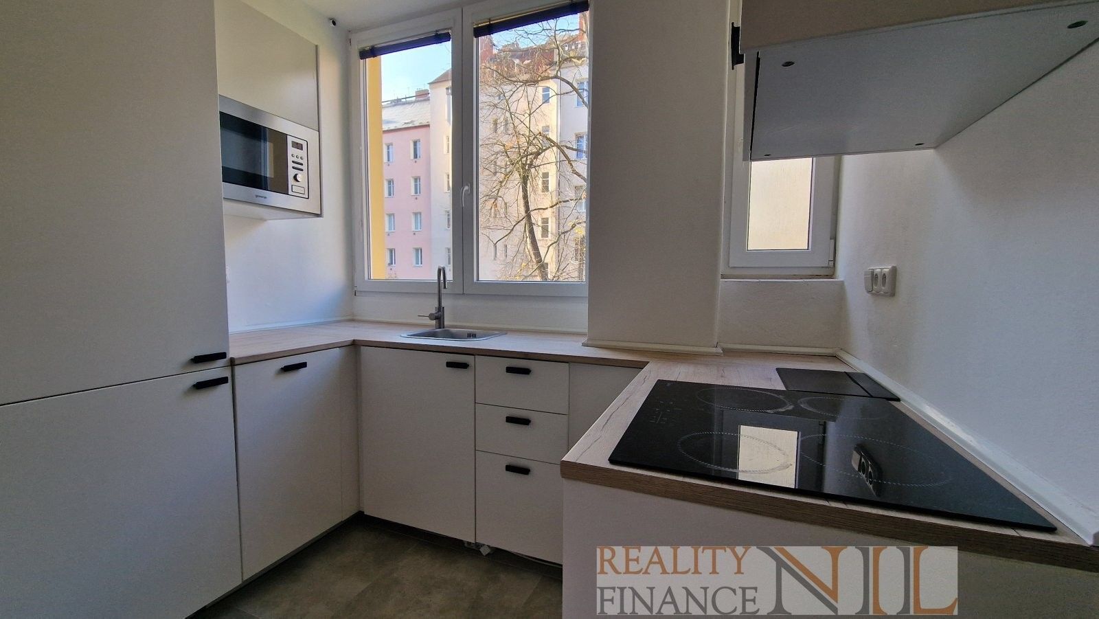 Pronájem byt 3+kk - Edvarda Beneše, Plzeň, 73 m²