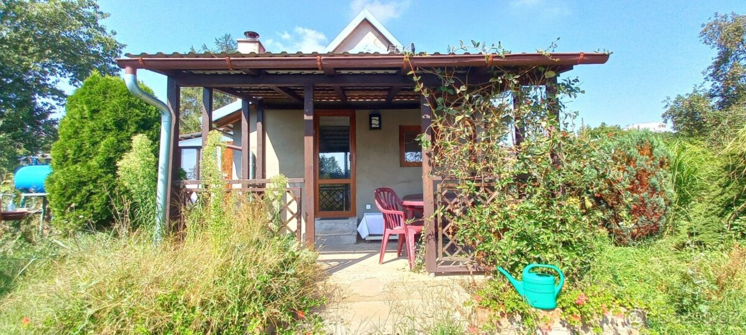 Chaty, Mikovice, Kralupy nad Vltavou, 40 m²