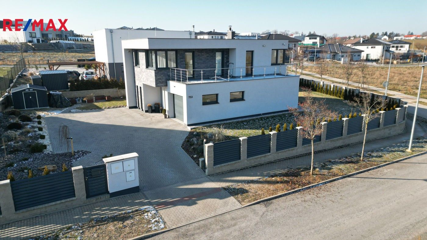 Rodinné domy, U Rybníčka 753, Vysoký Újezd, 224 m²