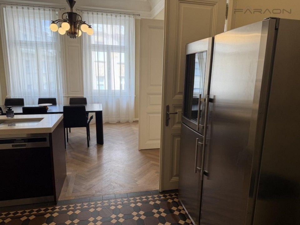 Byt 3+1 · 154 m² · Široká, Praha - 3
