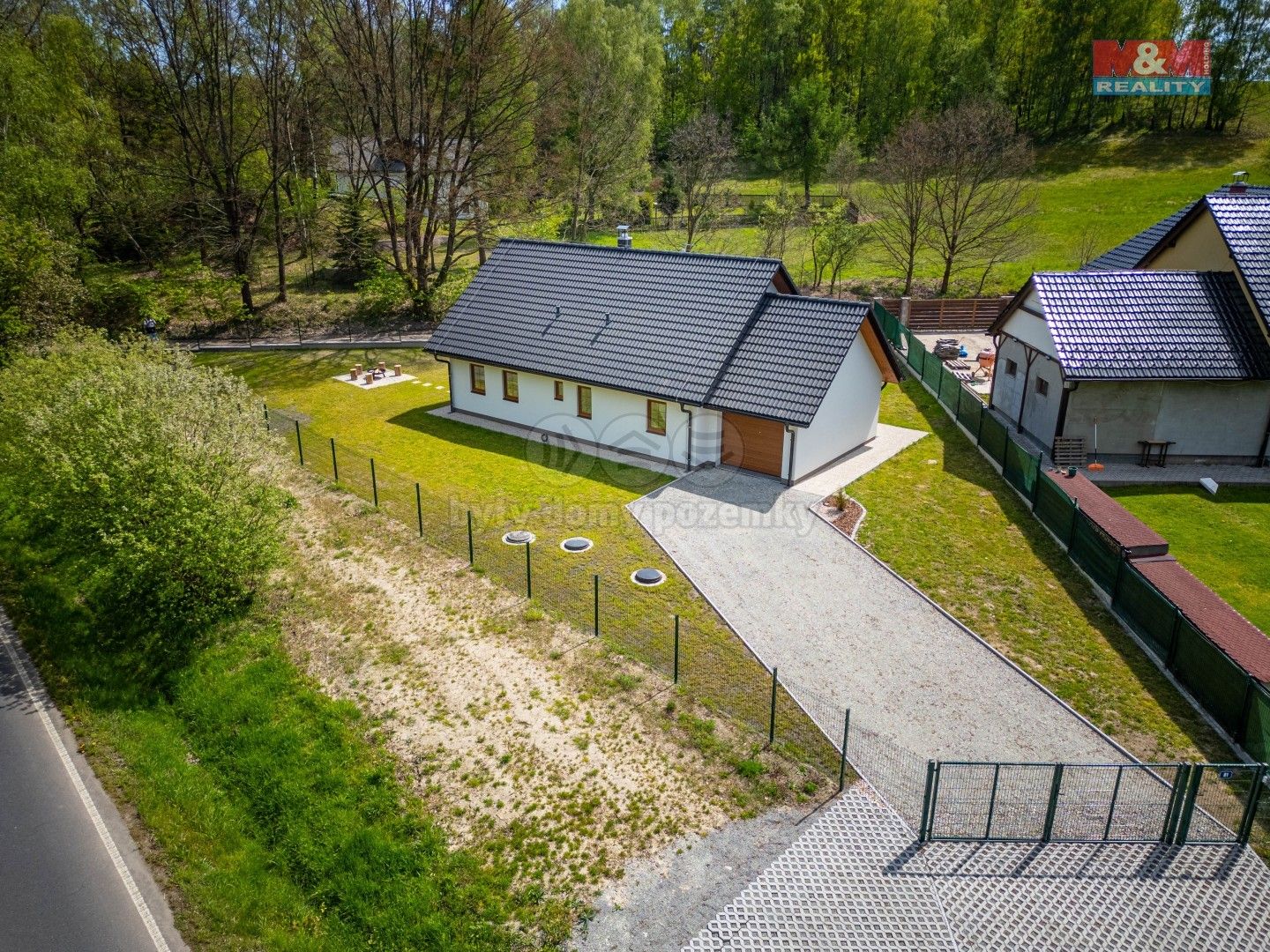 Rodinné domy, Pihel, Nový Bor, 101 m²