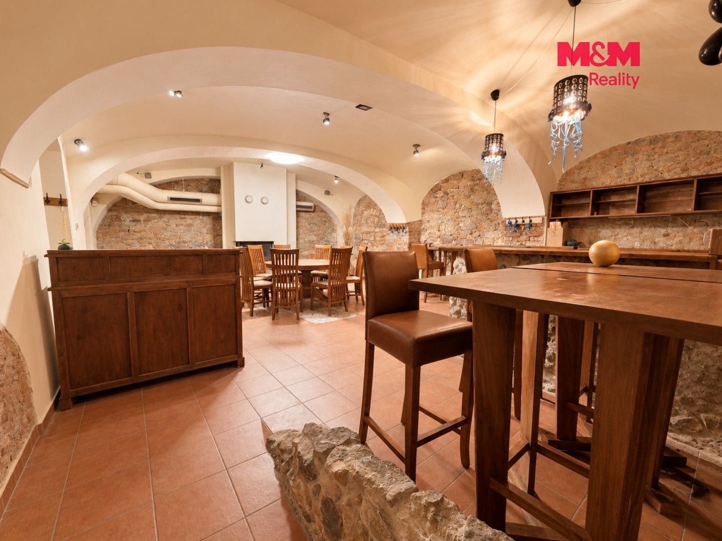 Restaurace · 71 m² · náměstí Smiřických, Kostelec nad Černými lesy - 4