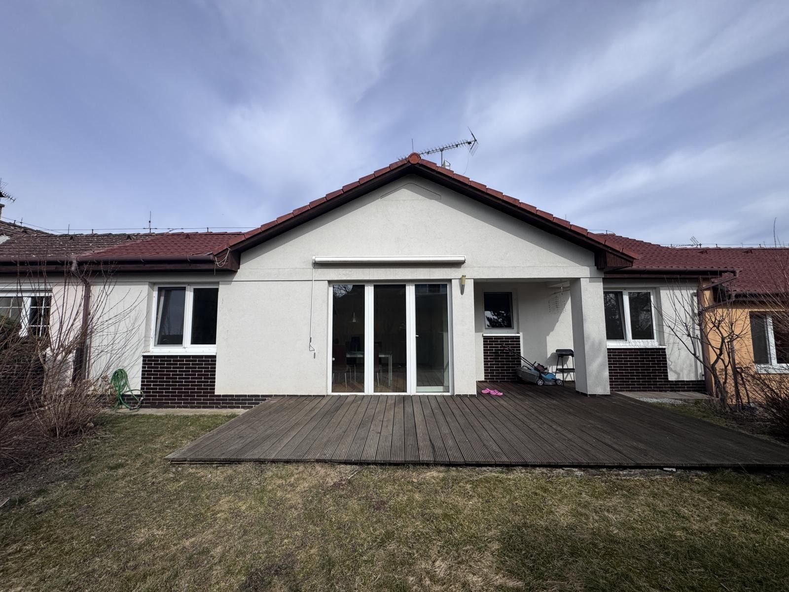 Rodinné domy, Azalková, Všestary, 124 m²