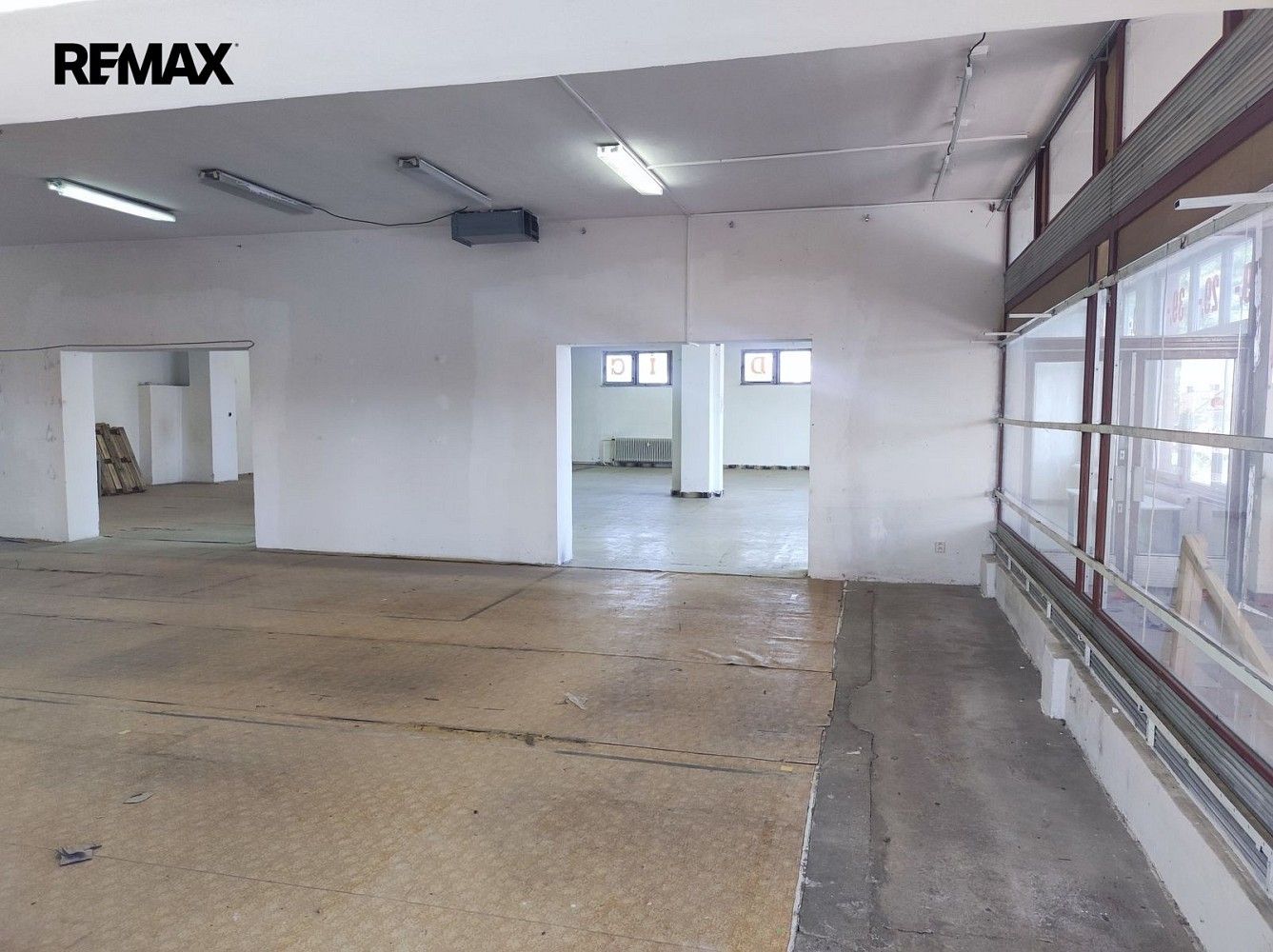 Obchodní prostory · 556 m² · Slatiňany, okres Chrudim, Pardubický kraj - 4