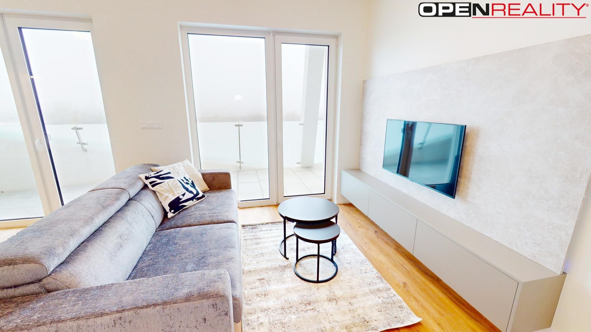 Pronájem byt 2+kk - Komárovská, Brno, 72 m²