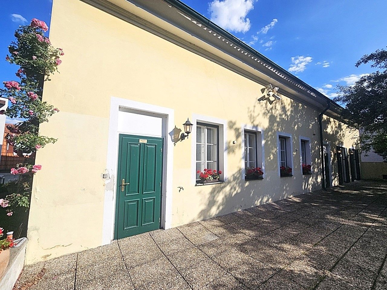 Pronájem kancelář - Vinopalnická, Praha, 104 m²